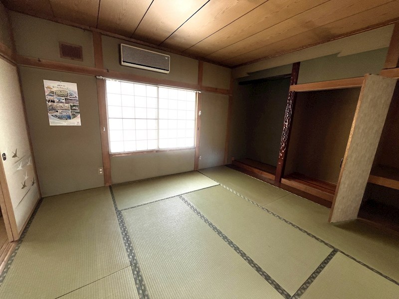 寿町４丁目４番　戸建て 内観写真（リビング以外の居室）