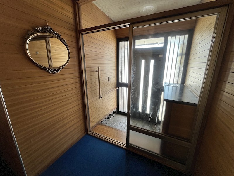 寿町４丁目４番　戸建て 現地写真（玄関）