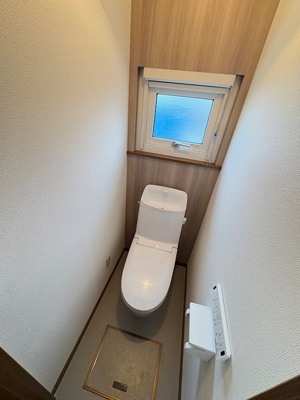 東三輪５丁目５番　戸建て 内観写真（トイレ）