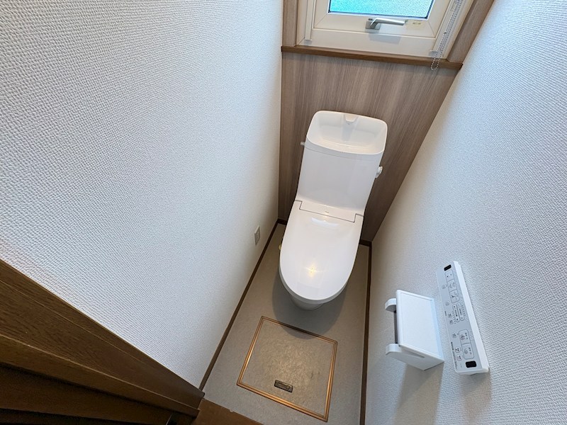 東三輪５丁目５番　戸建て 内観写真（トイレ）