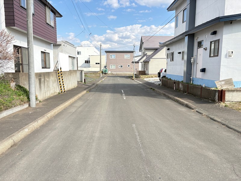 高砂町７番　戸建て 現地写真（前面道路含む現地写真）