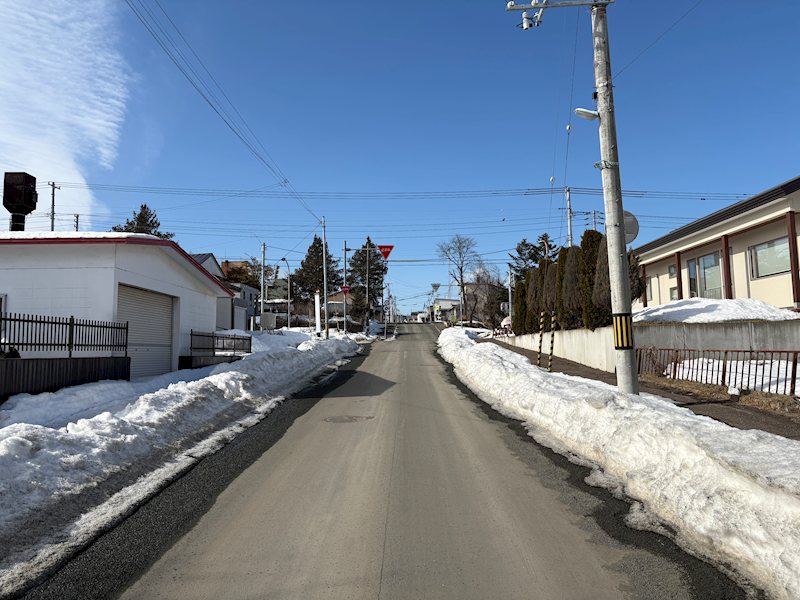 桜町３丁目２６番　戸建て 現地写真（前面道路含む現地写真）