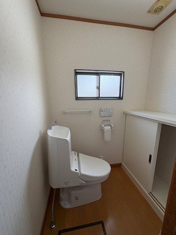 桜町３丁目２６番　戸建て 内観写真（トイレ）