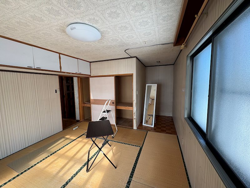 桜町３丁目２６番　戸建て 内観写真（リビング以外の居室）