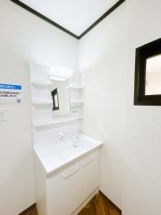 田端町９番　戸建て 内観写真（洗面台・洗面所）