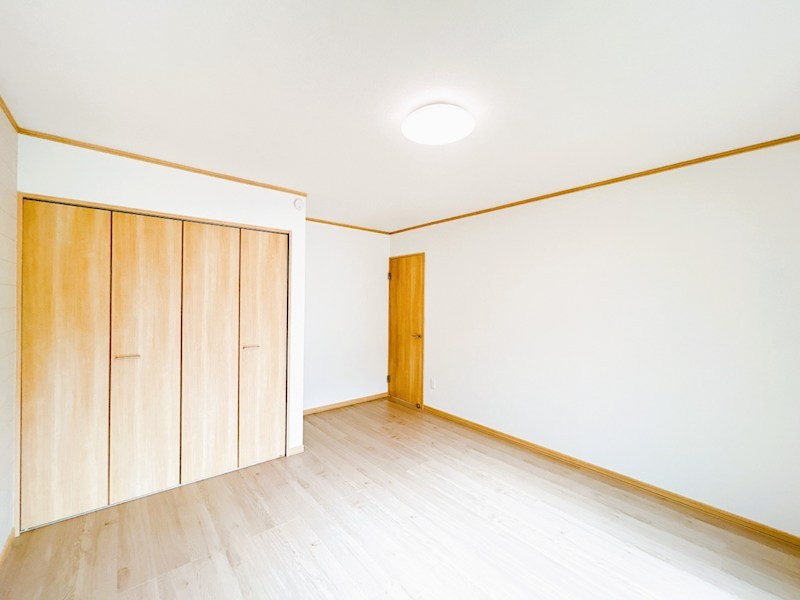 美幌町字青山南5番　戸建て 内観写真（リビング以外の居室）