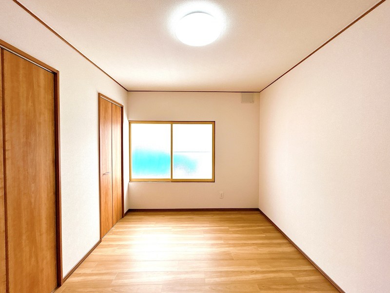 網走市駒場南１丁目９番　戸建て 内観写真（リビング以外の居室）