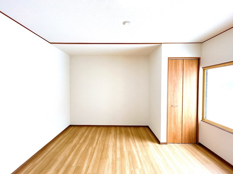 網走市駒場南１丁目９番　戸建て 内観写真（リビング以外の居室）
