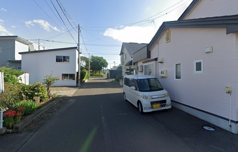 美幌町字栄町１丁目１１番　土地 現地写真（前面道路含む現地写真）