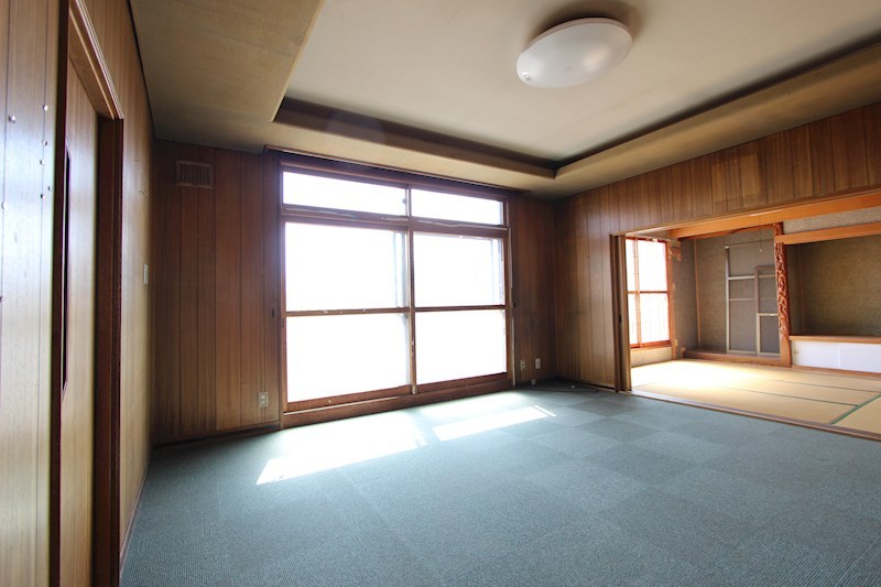とん田西町２７４番　戸建て 内観写真（リビング）