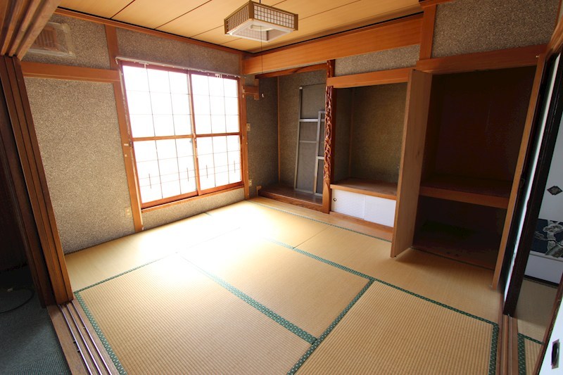 とん田西町２７４番　戸建て 内観写真（リビング以外の居室）