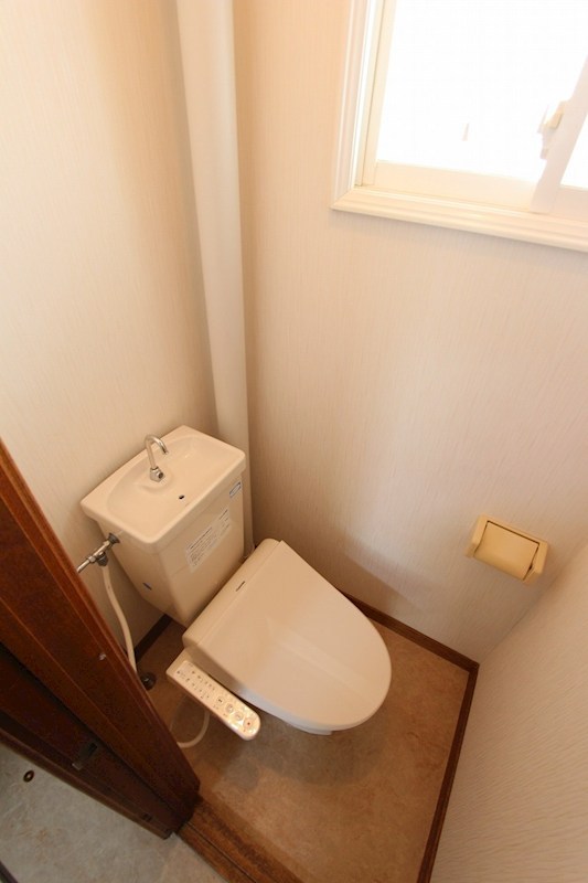 美幌町字東町１丁目７番　共同住宅 内観写真（トイレ）