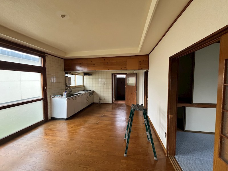 西富町３丁目１５２番　戸建て 内観写真（リビング）