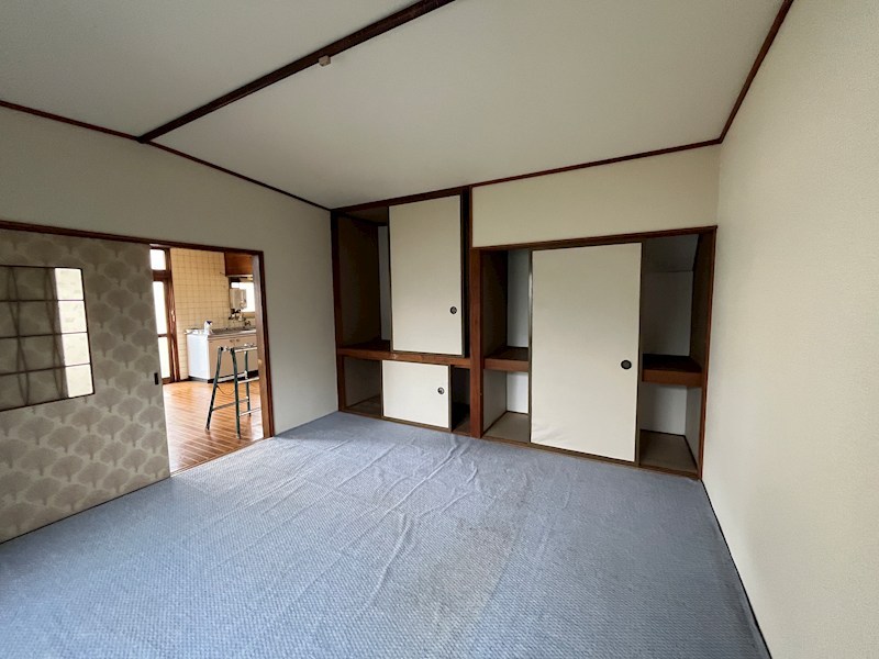 西富町３丁目１５２番　戸建て 内観写真（リビング以外の居室）