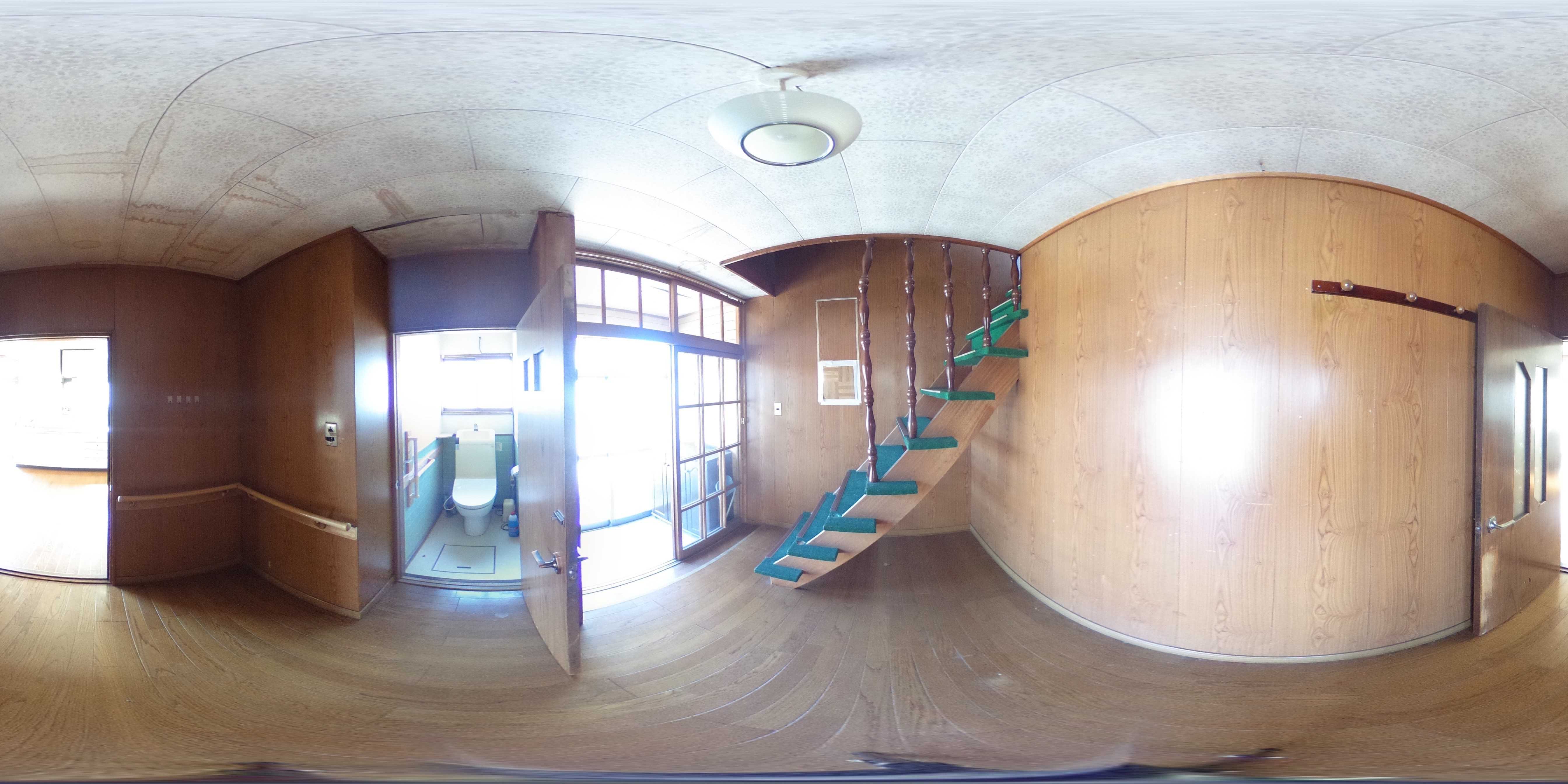 西富町３丁目１５２番　戸建て 現地写真（玄関）