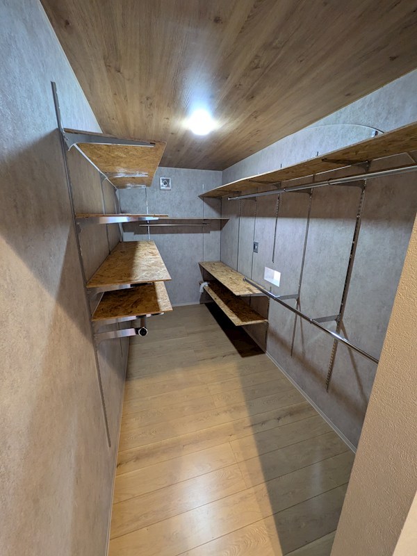泉町２丁目７番　戸建て 内観写真（収納）