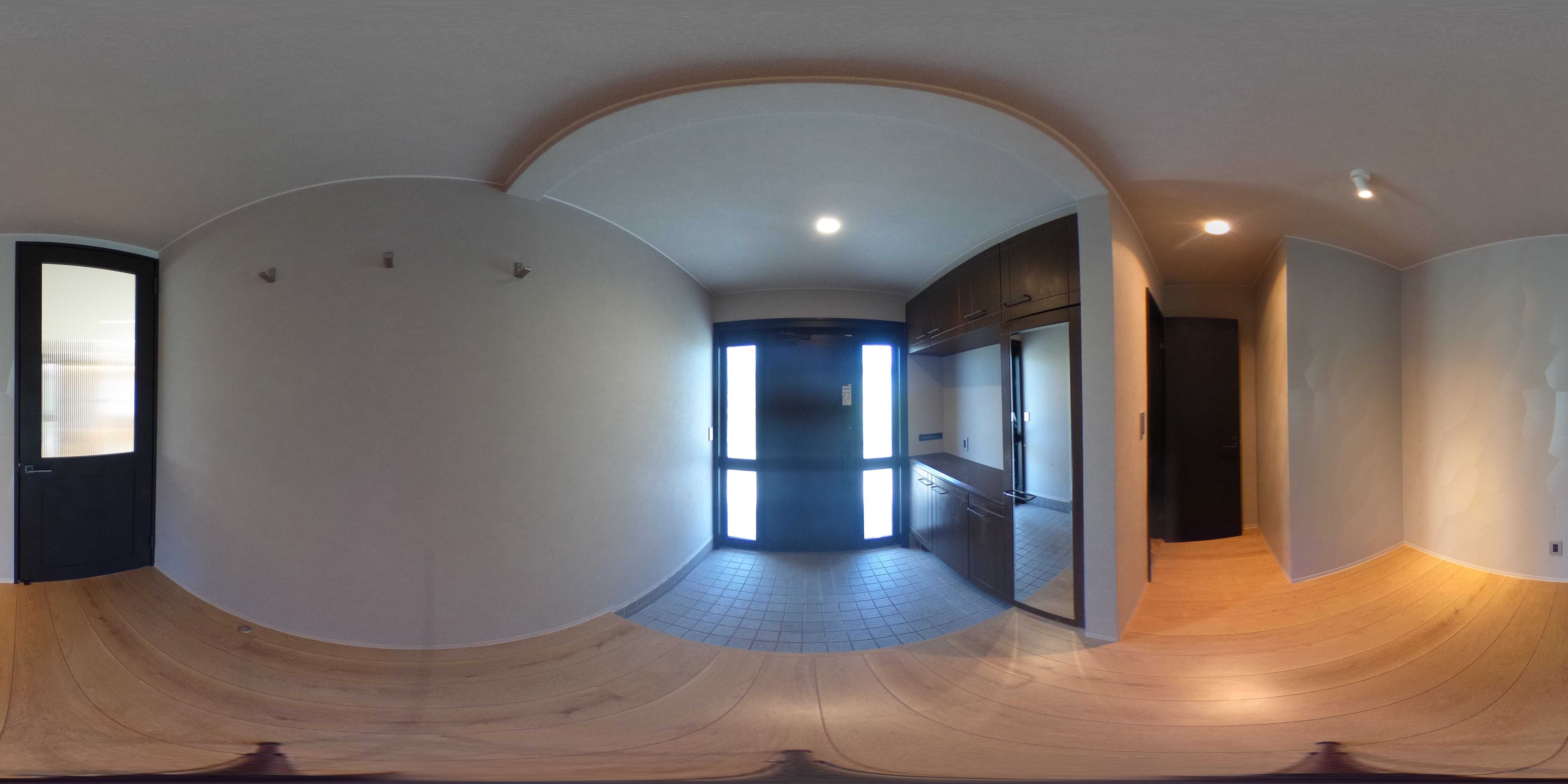 泉町２丁目７番　戸建て 現地写真（玄関）