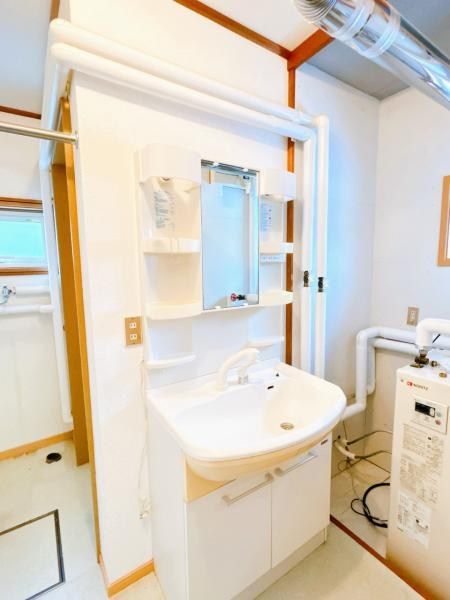 並木町５１０番　戸建て　 内観写真（洗面台・洗面所）