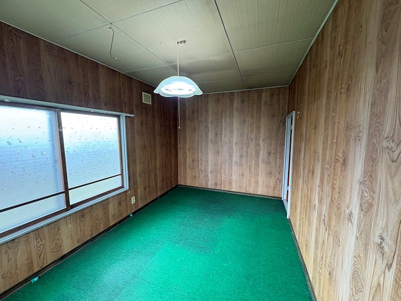 東陵町１０番　戸建て 内観写真（リビング以外の居室）
