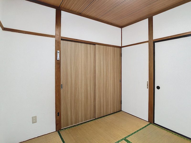 美山町南２丁目９番　共同住宅 内観写真（リビング以外の居室）