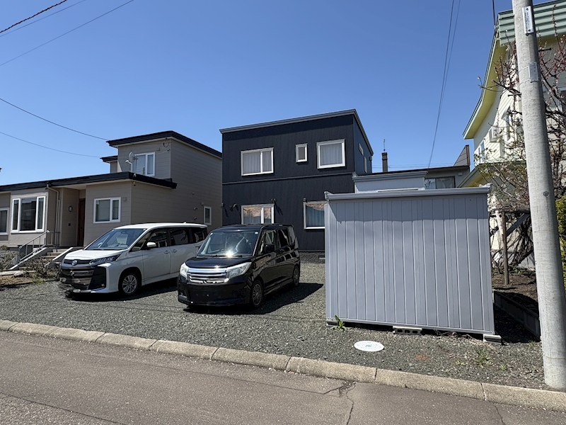 泉町４丁目１６９番　戸建て 現地写真（駐車場）