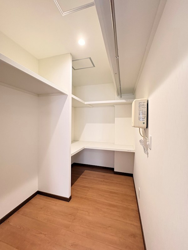 泉町４丁目１６９番　戸建て 内観写真（収納）