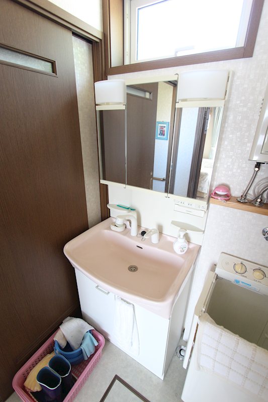 北進町１丁目２９番　戸建て 内観写真（洗面台・洗面所）