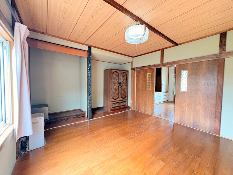 川東３４０番　戸建て 内観写真（リビング以外の居室）