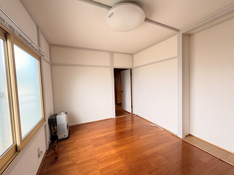 川東３４０番　戸建て 内観写真（リビング以外の居室）