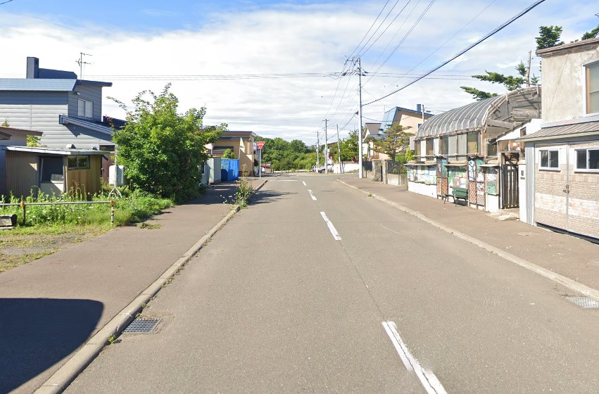 網走市駒場南４丁目５３番　土地 現地写真（前面道路含む現地写真）