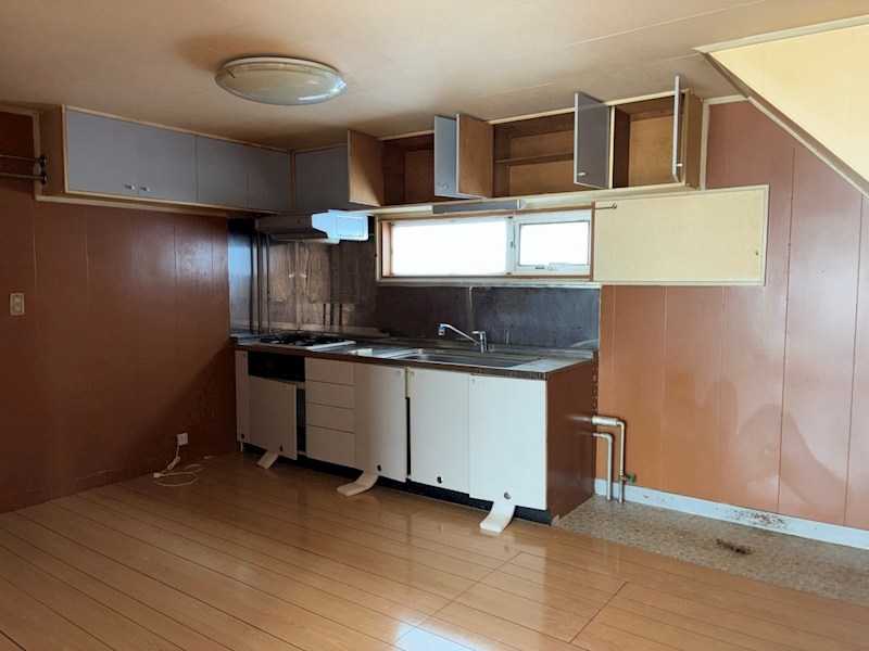 広明町１９９番　戸建て 内観写真（キッチン）