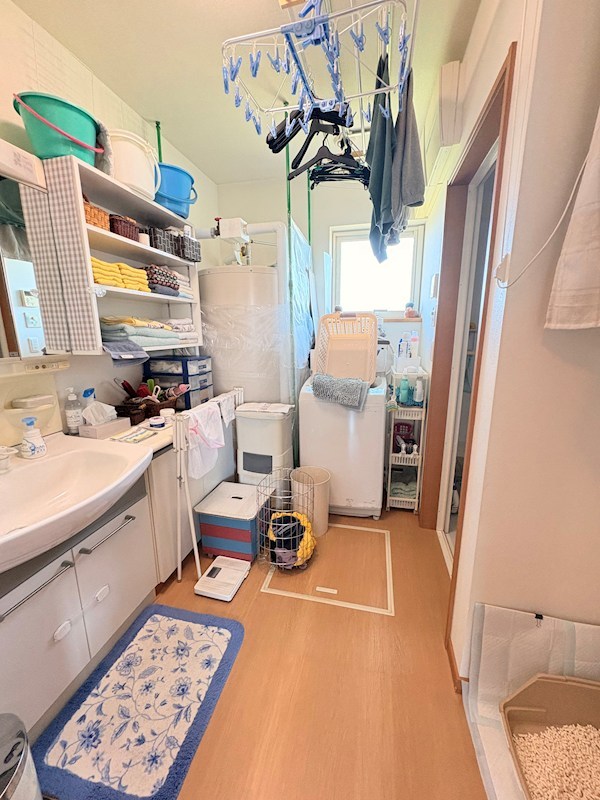端野町端野４９番　戸建て 内観写真（洗面台・洗面所）