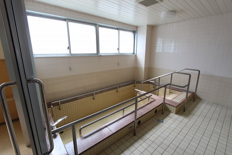 美芳町１０丁目１番　寄宿舎 内観写真（浴室）