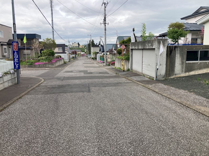 文京町６１４番　戸建て 現地写真（前面道路含む現地写真）