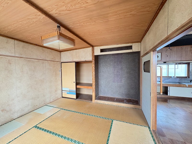 柏陽町５５７番　戸建て 内観写真（リビング以外の居室）