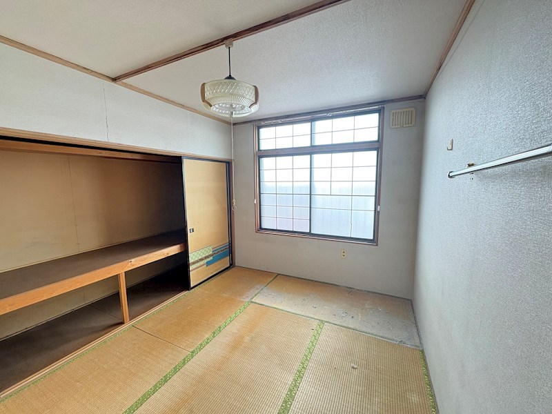 柏陽町５５７番　戸建て 内観写真（リビング以外の居室）