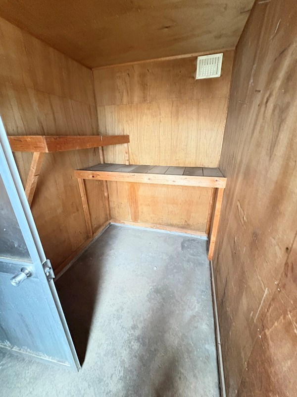 柏陽町５５７番　戸建て 内観写真（収納）
