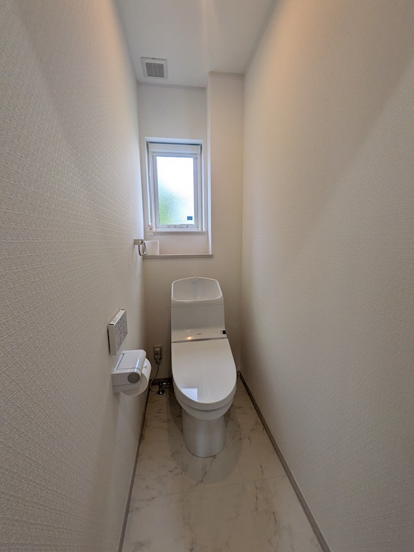 東三輪４丁目１６番　戸建て 内観写真（トイレ）