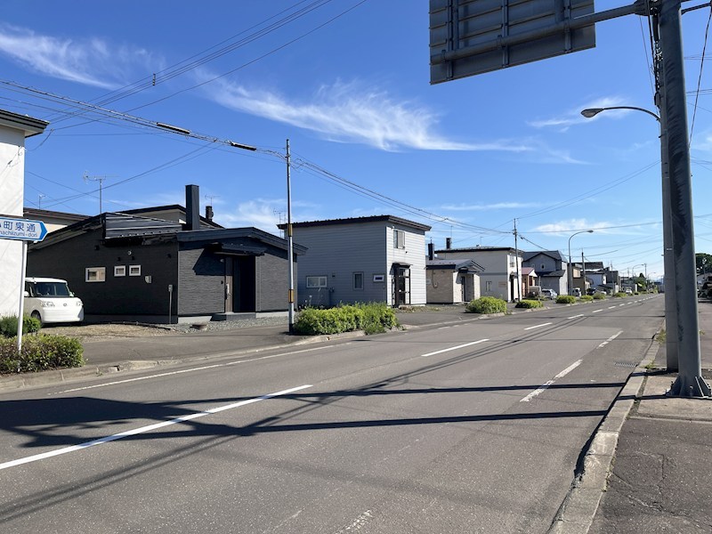 朝日町２９番　戸建て 現地写真（前面道路含む現地写真）