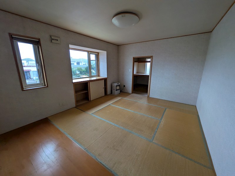 西三輪２丁目６６２番　戸建て 内観写真（リビング以外の居室）