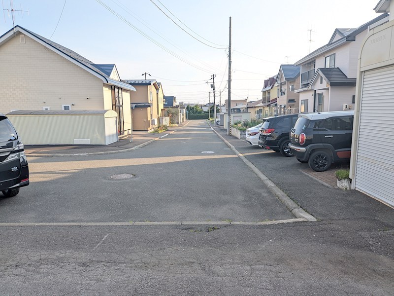 高砂町１８番　共同住宅 現地写真（前面道路含む現地写真）