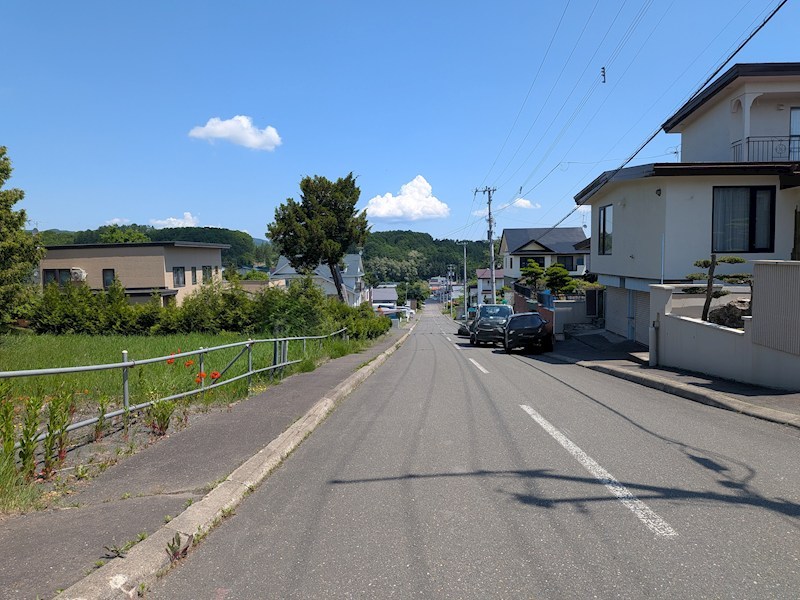 東陵町１７０番　土地 現地写真（前面道路含む現地写真）