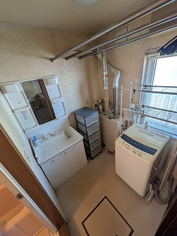 緑町３丁目２番　戸建て 内観写真（洗面台・洗面所）