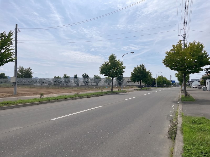 ひかり野３丁目１番　土地 現地写真（前面道路含む現地写真）