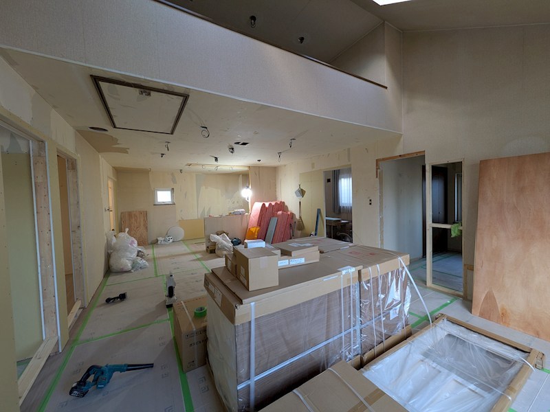 中央三輪３丁目５３０番　戸建て 内観写真（リビング）