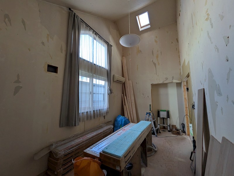 中央三輪３丁目５３０番　戸建て 内観写真（リビング以外の居室）