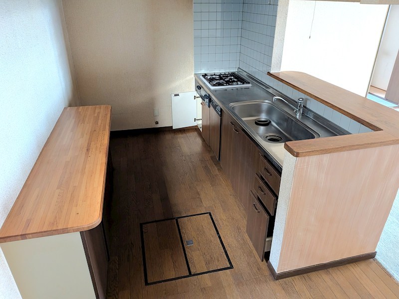 中央三輪３丁目５３０番　戸建て 内観写真（キッチン）