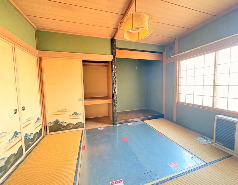 三楽町１９４番　戸建て 内観写真（リビング以外の居室）