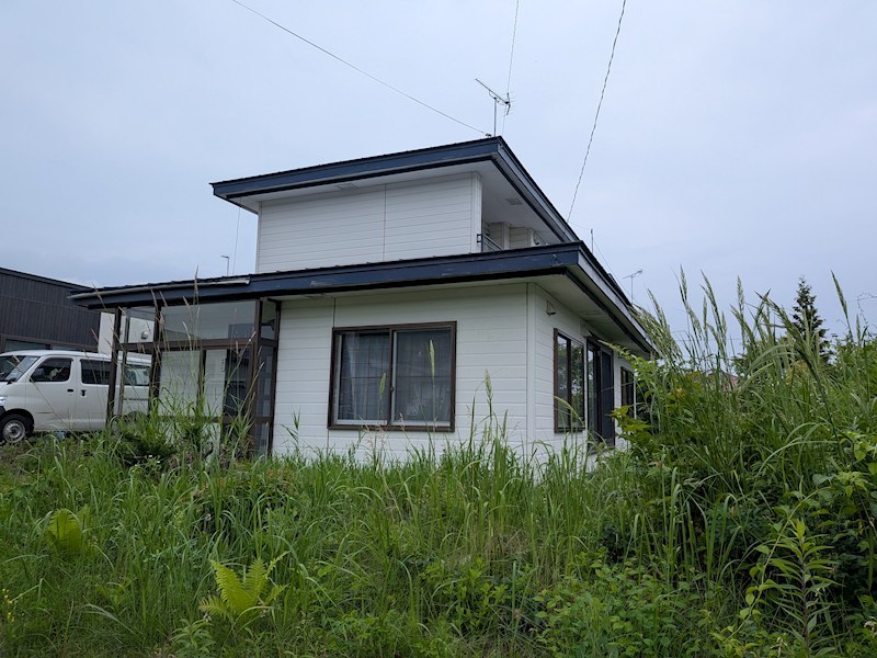 美山町南７丁目４番　戸建て 現地写真