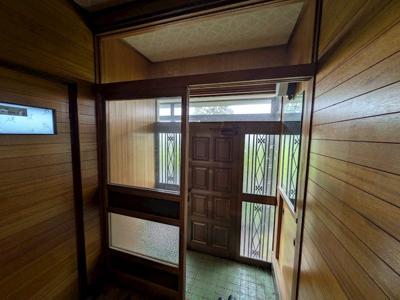 豊地１０３番　戸建て 現地写真（玄関）